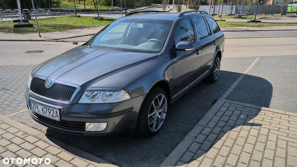 Skoda Octavia 1.6 Combi Style - 1