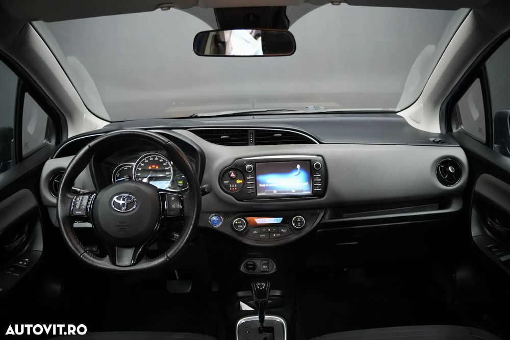 Toyota Yaris - 11