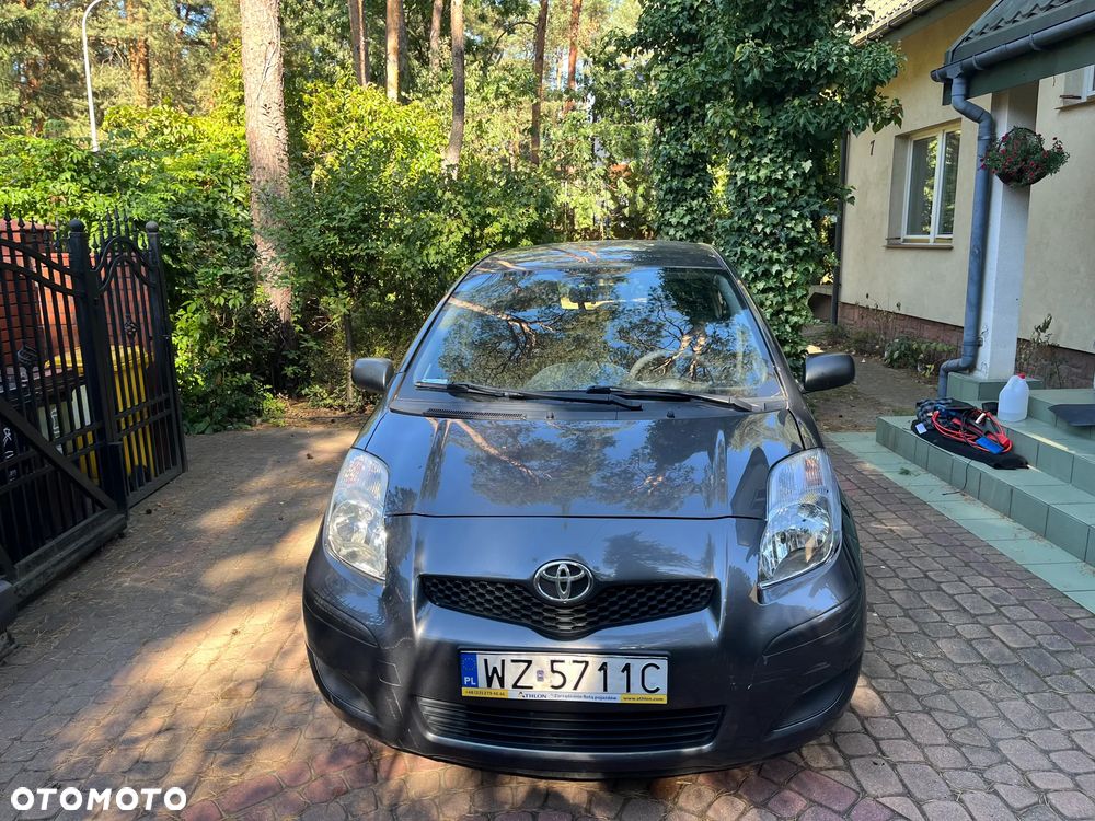 Toyota Yaris - 4