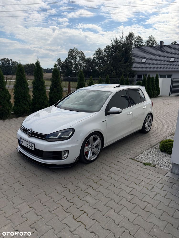 Volkswagen Golf - 3