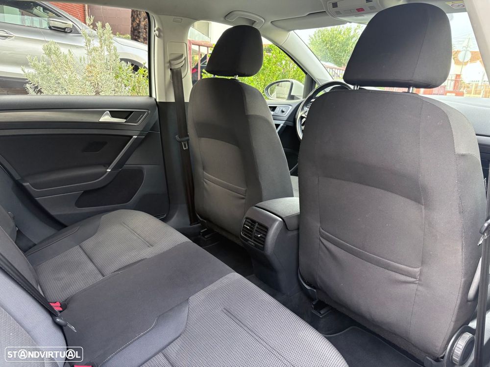 VW e-Golf AC/DC - 53