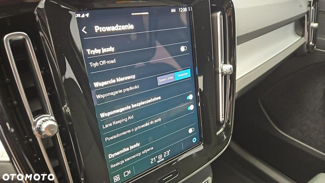 Volvo XC 40 B3 Core - 22