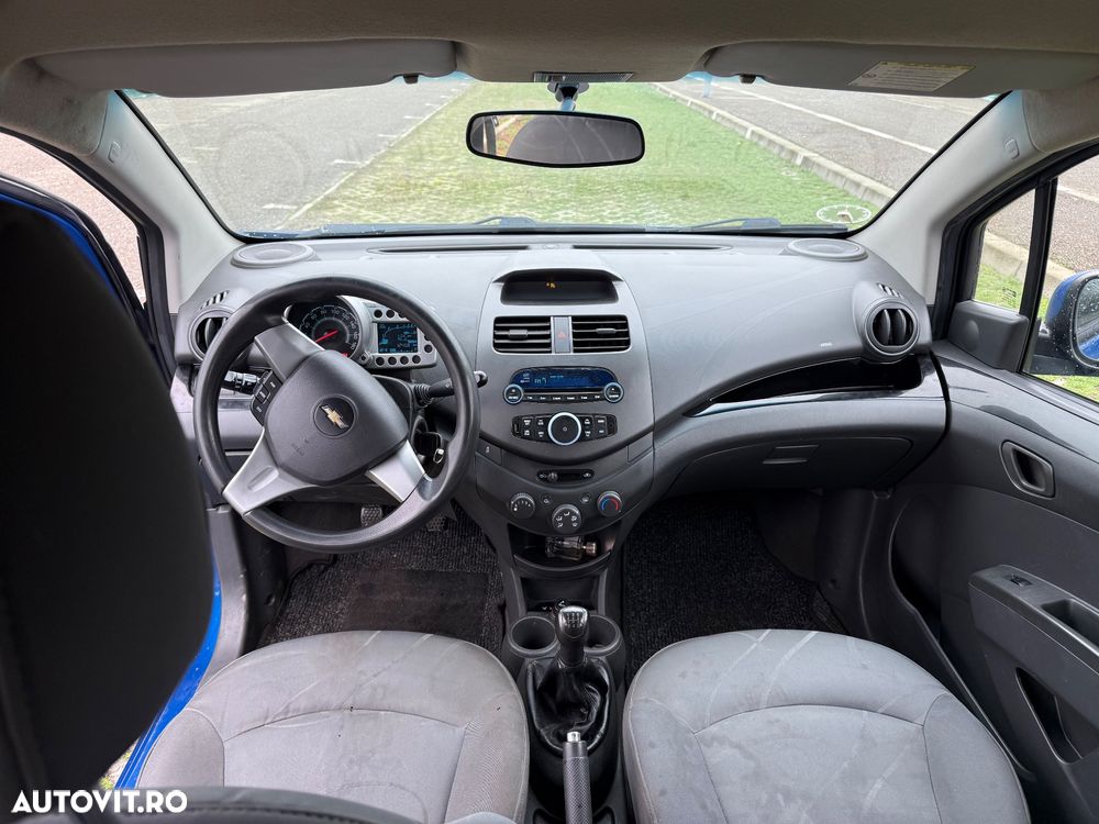 Chevrolet Spark 1.0 - 8