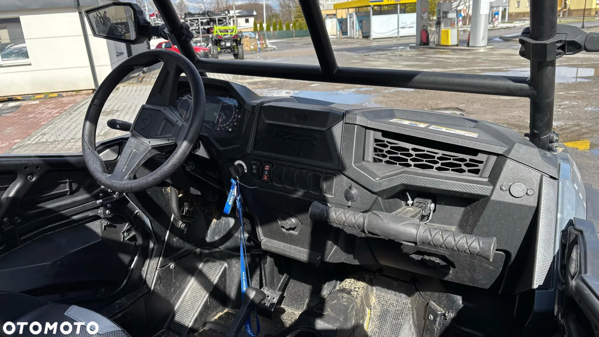 Polaris RZR - 23
