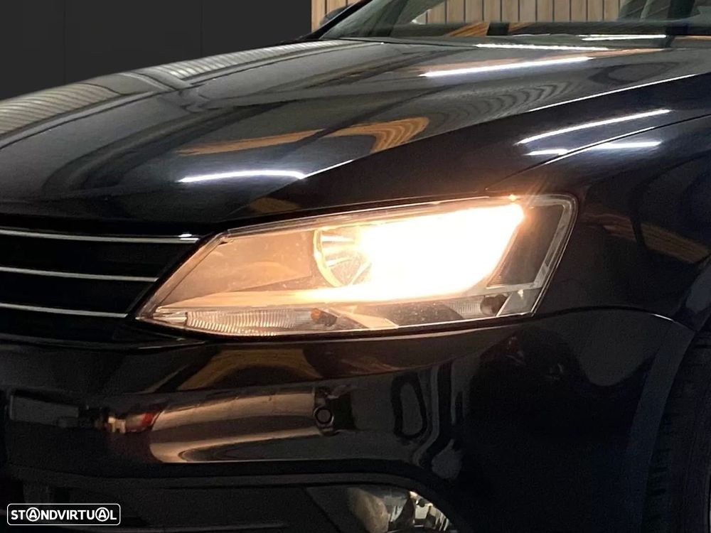 VW Jetta 2.0 TDI Confortline - 5