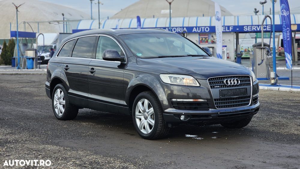 Audi Q7 - 3