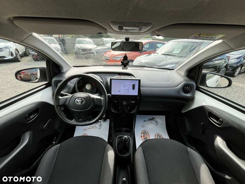 Toyota Aygo x-play club - 10