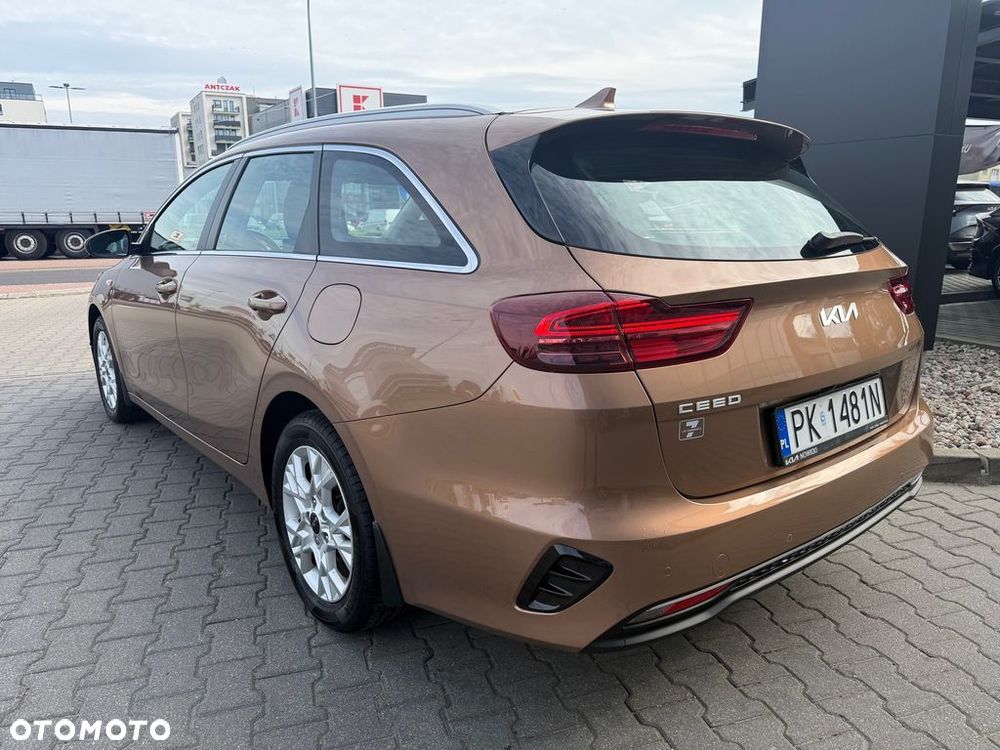 Kia Ceed 1.5 T-GDI M - 12