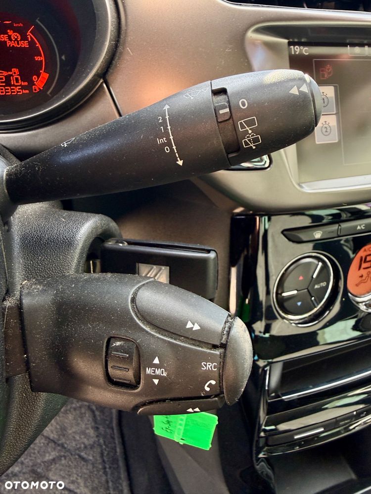 Citroën C3 1.2 PureTech Exclusive - 22