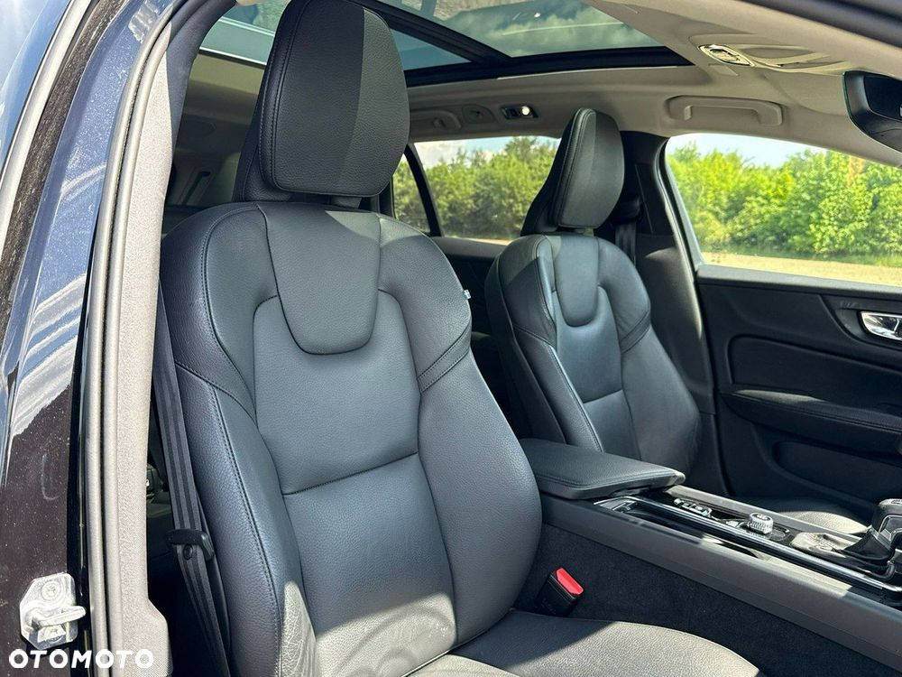 Volvo V60 Cross Country D4 AWD Geartronic Pro - 16