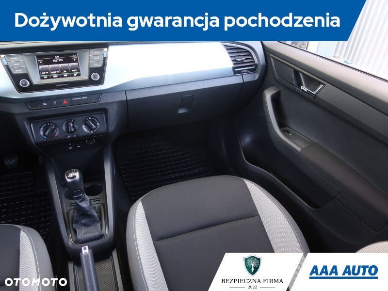 Skoda Fabia - 10
