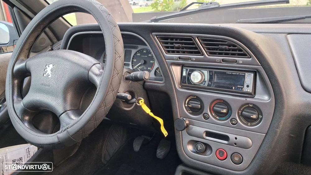 Peugeot 306 2.0 HDi Iceland - 16