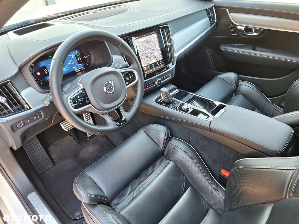 Volvo V90 T8 AWD Plug-In Hybrid R-Design - 18