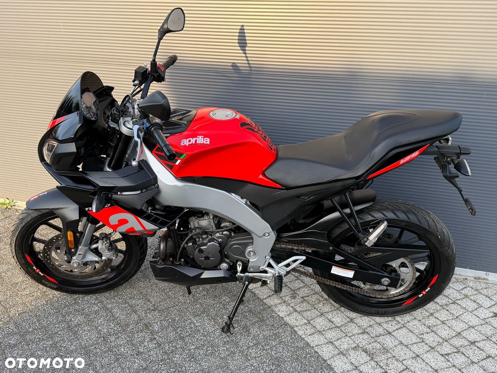 Aprilia Tuono - 19