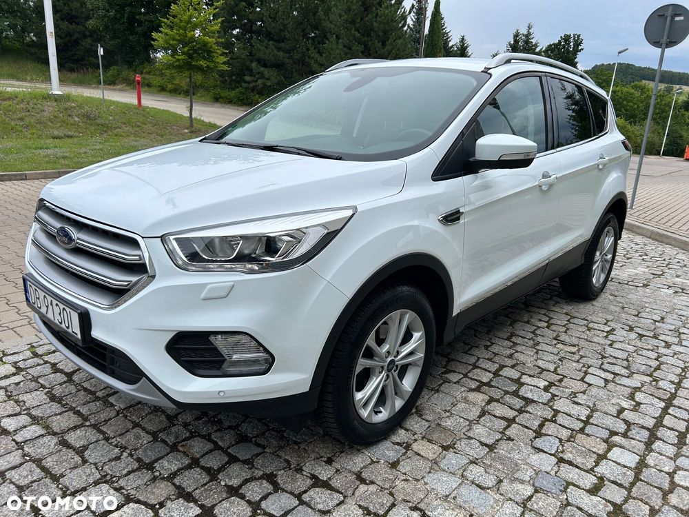 Ford Kuga 1.5 EcoBoost 2x4 Titanium - 4