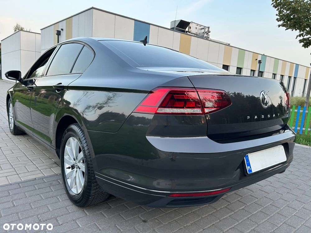 Volkswagen Passat 1.5 TSI EVO Essence DSG - 4
