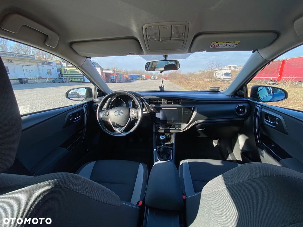 Toyota Auris 1.6 D-4D Comfort - 16