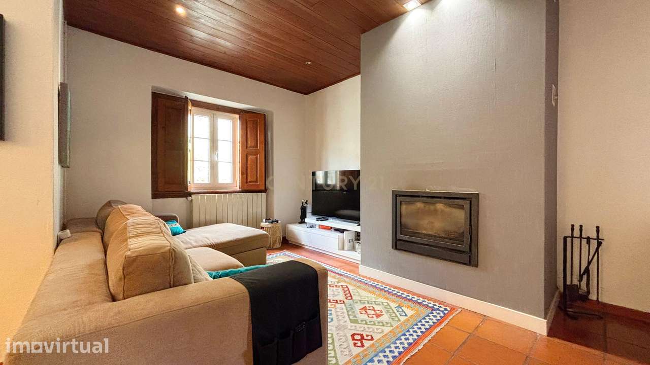 Moradia Isolada com Piscina - Grande imagem: 4/45