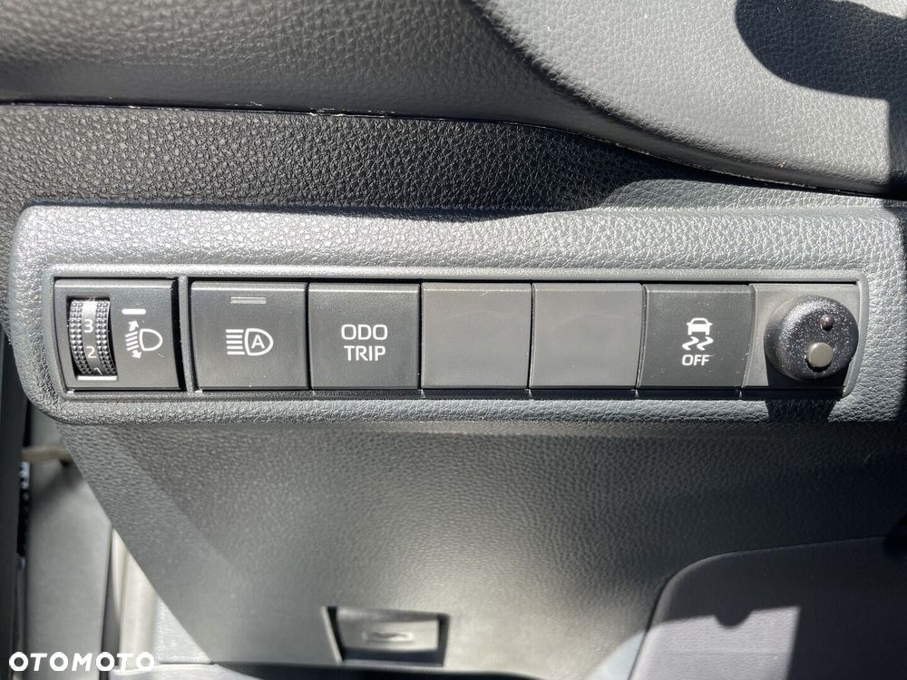 Toyota Corolla 1.8 Hybrid Comfort - 29