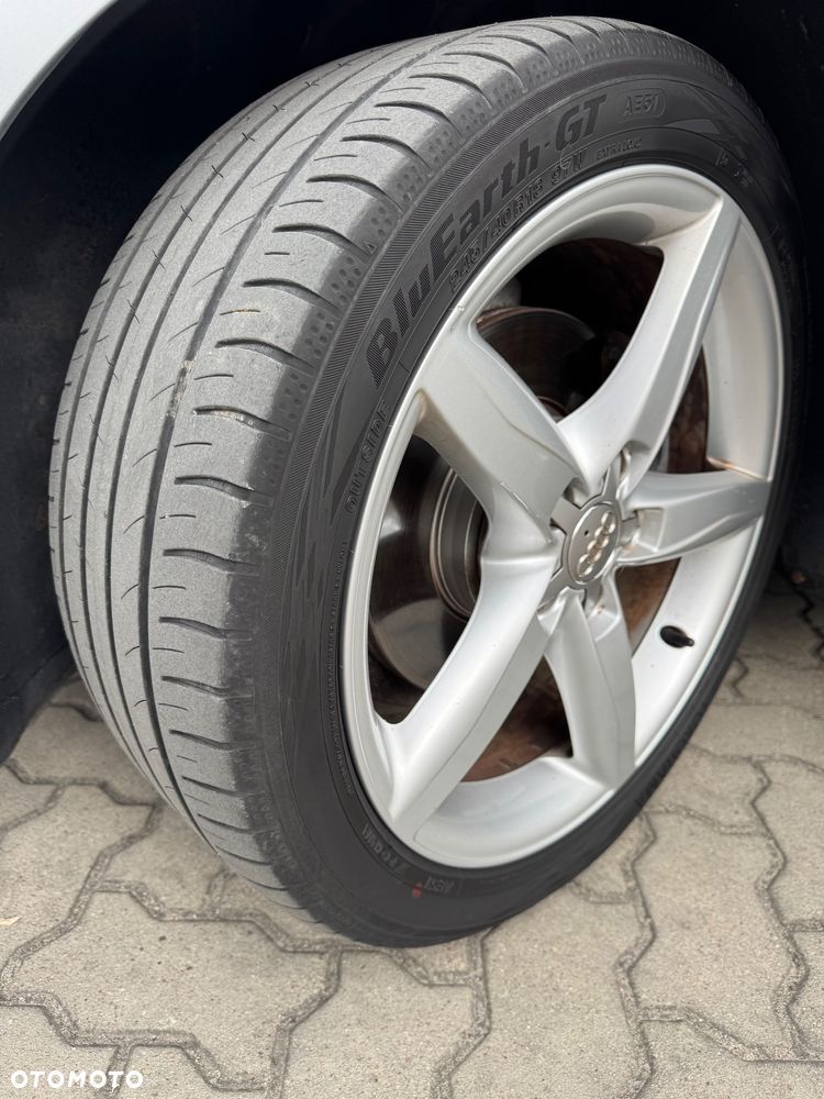 Audi A4 Avant 2.0 TDI DPF quattro S line Sportpaket - 23