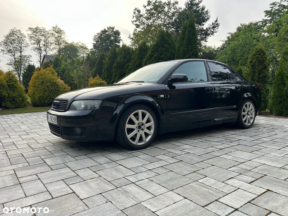 Audi A4 Limousine 1.8T Quattro - 1