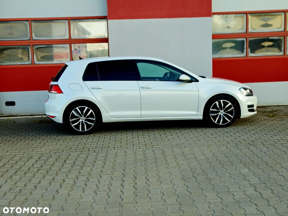 Volkswagen Golf 1.4 TSI BMT Highline - 4