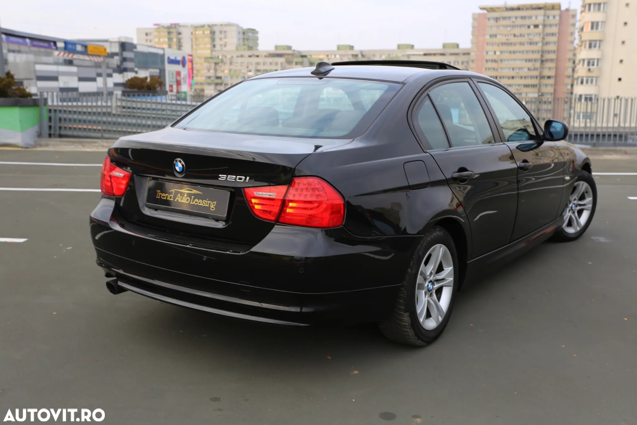 BMW Seria 3 320i Edition Exclusive - 4