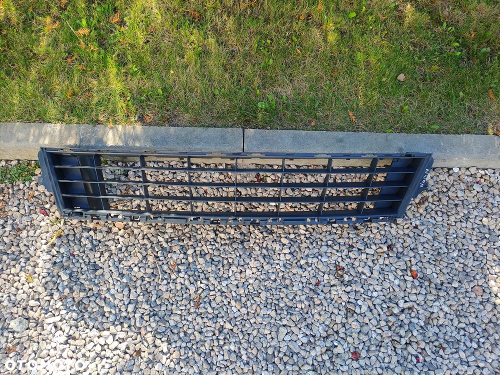 CLIO III 3 KRATKA ŚRODKOWA ZDERZAKA PRZÓD 622541459R