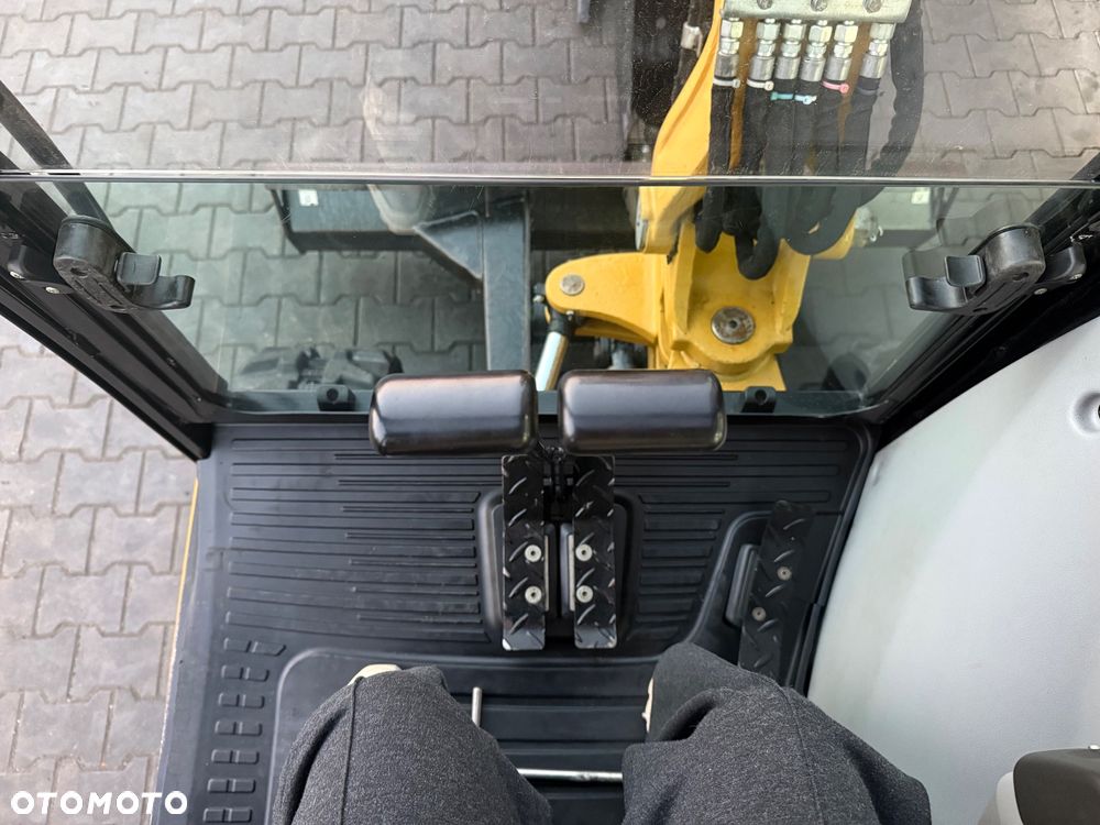 Caterpillar MINIKOPARKA CAT 302.7D , 2017 r. ,302.7CR, 303, 302 , 301 , CR , D - 17