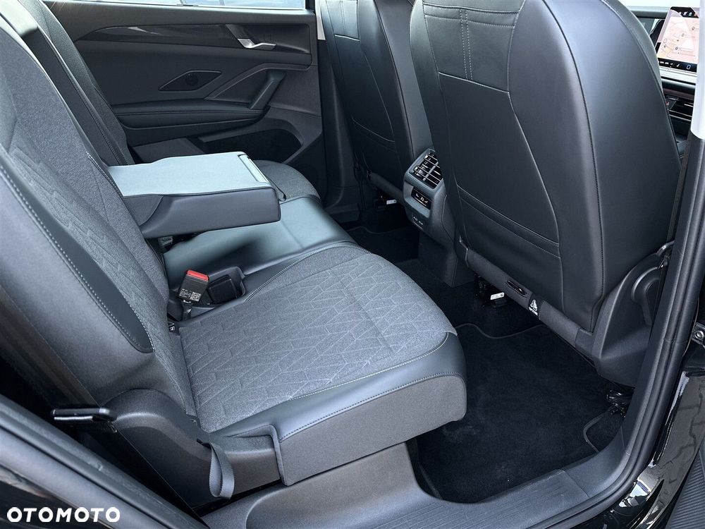 Volkswagen Tayron 1.5 eTSI mHEV Life DSG - 9