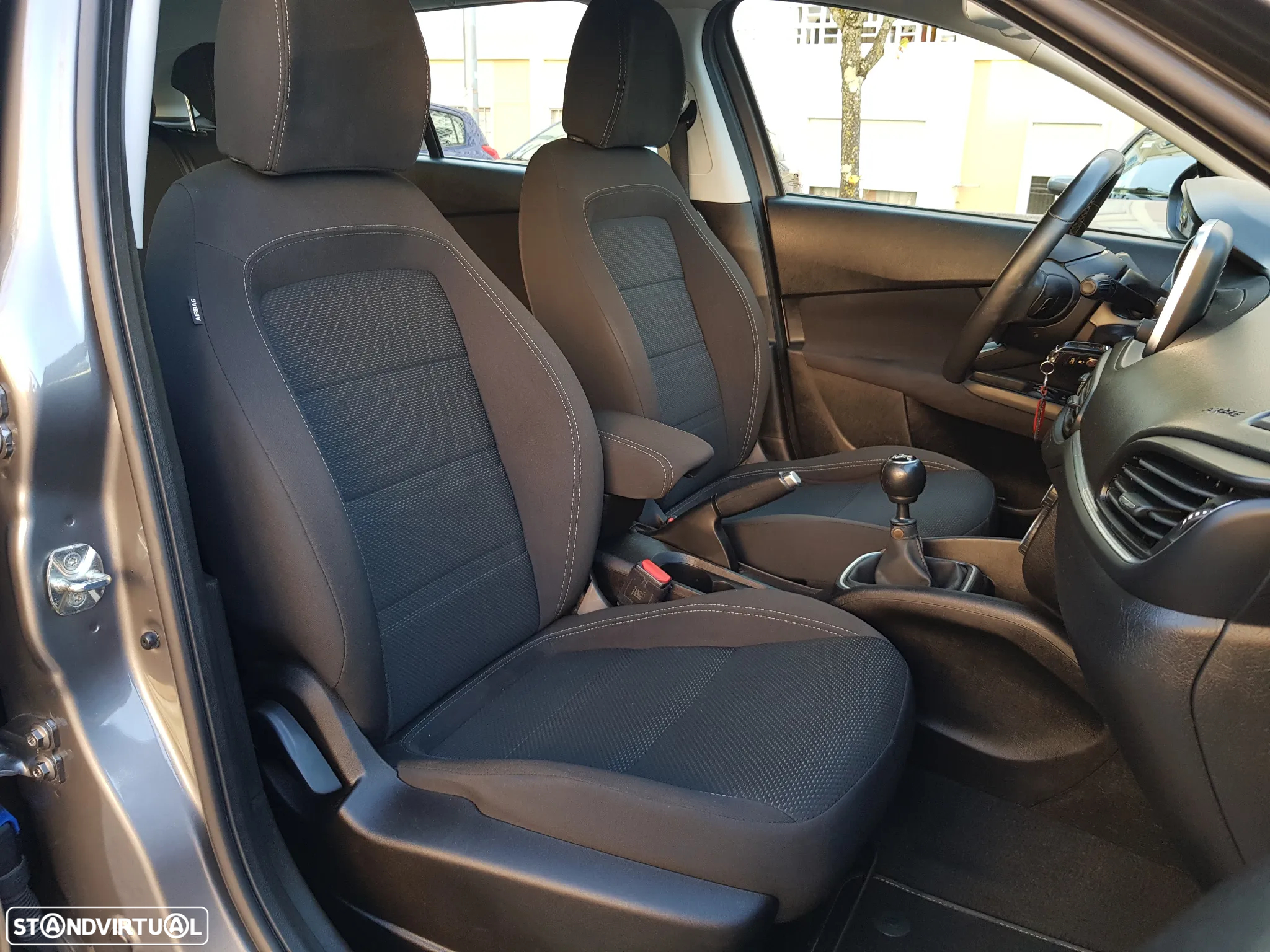Fiat Tipo Station Wagon 1.6 M-Jet Lounge Tech J17 - 28