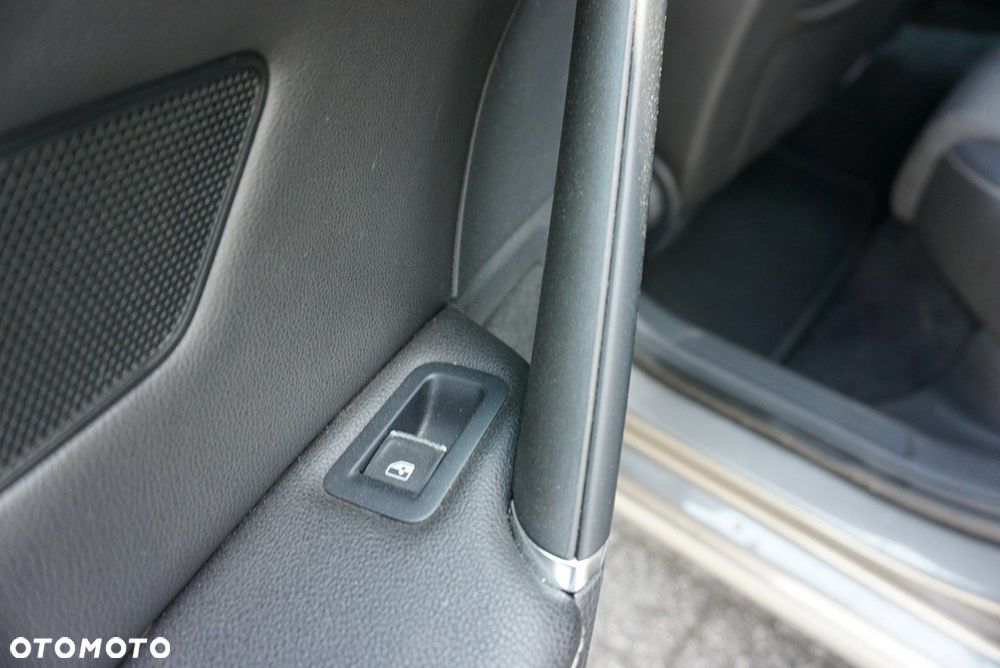 Volkswagen Golf - 14