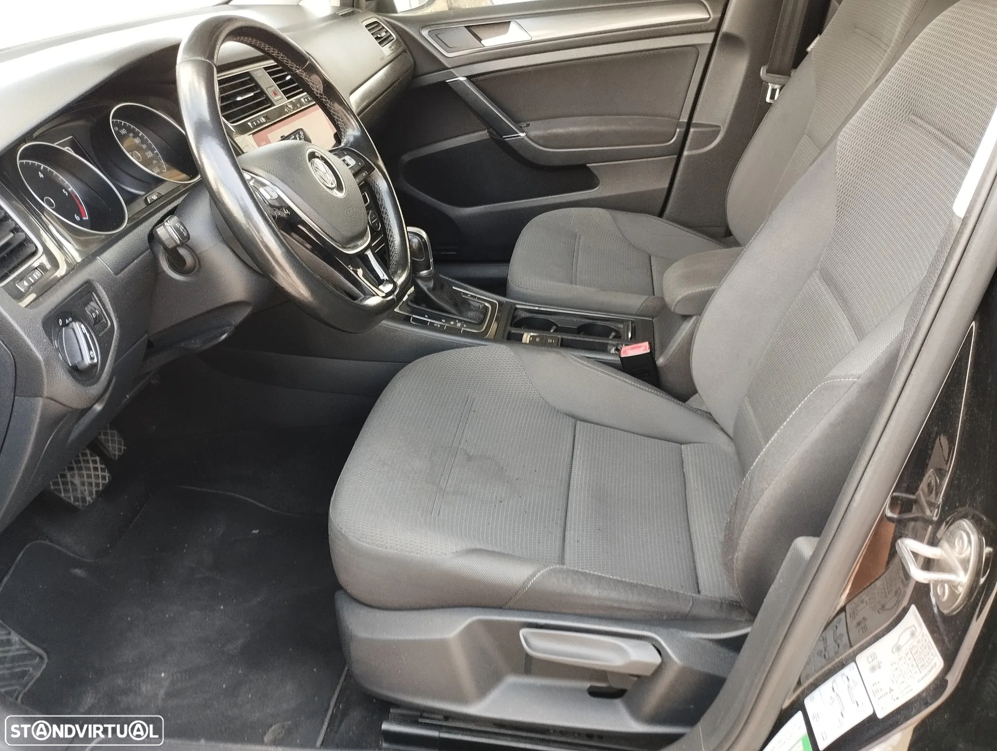 VW Golf Variant 1.6 TDi Confortline DSG - 15