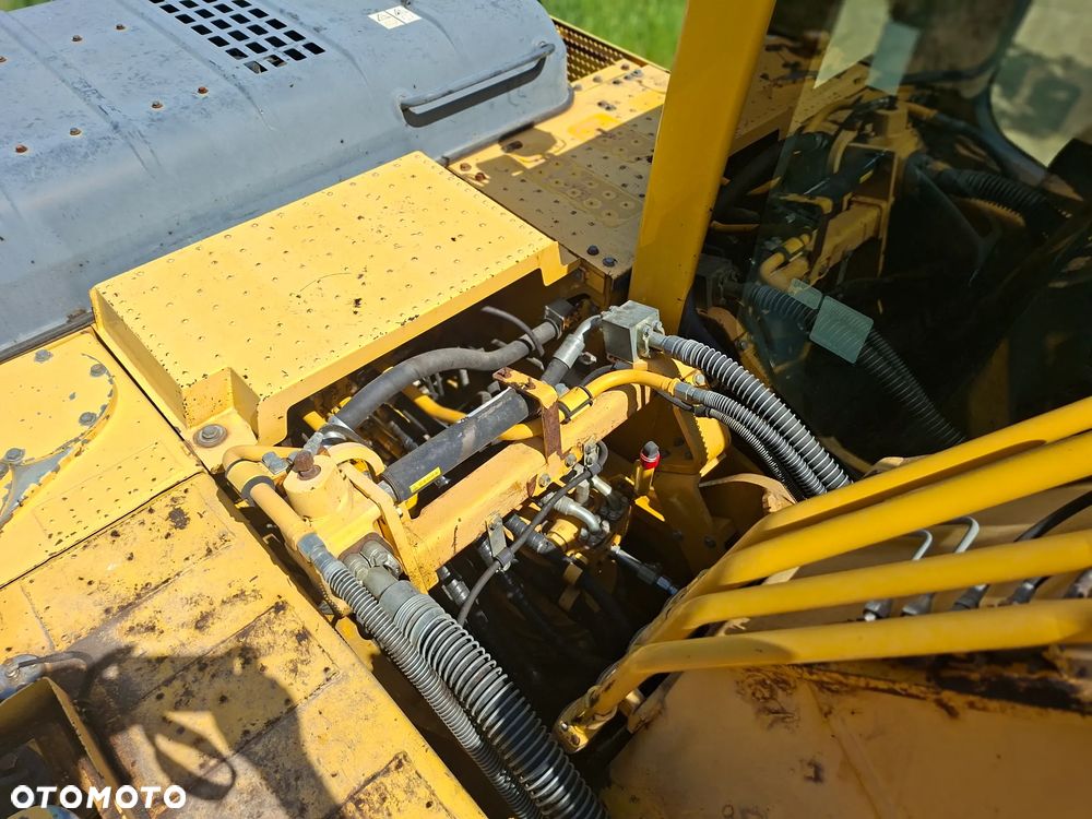 Komatsu PC210LC-8 - 8