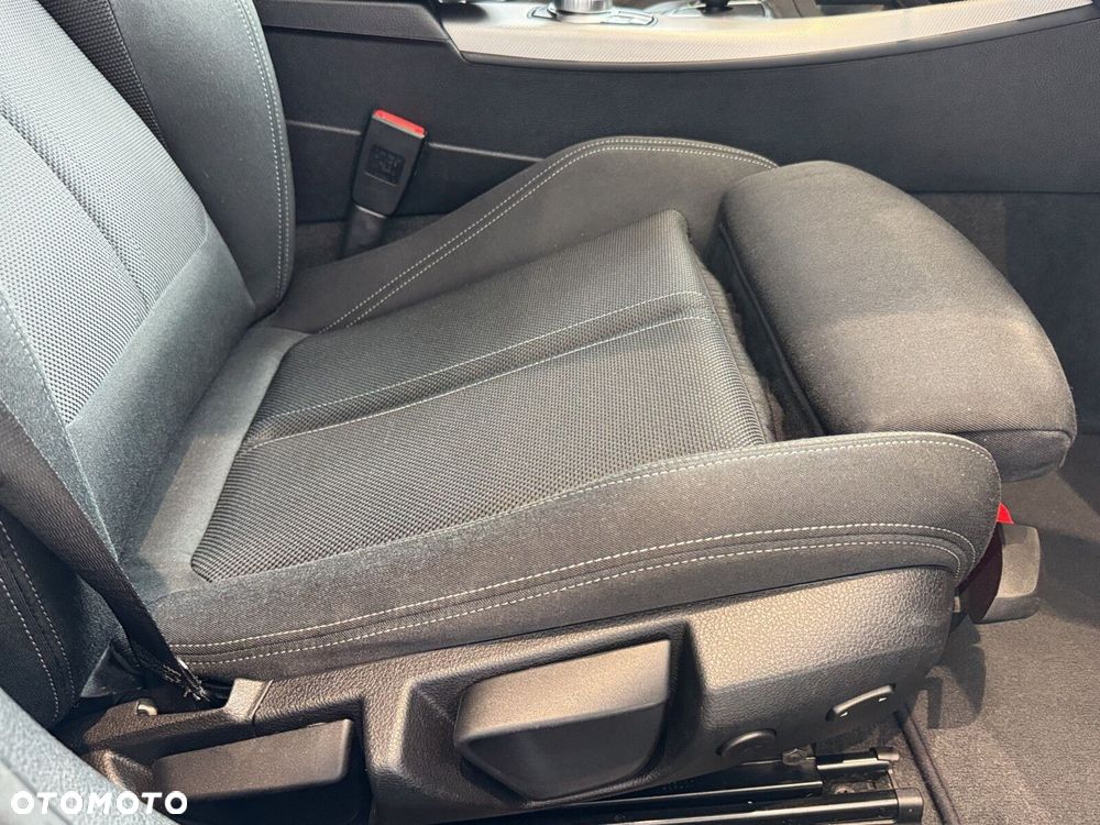 BMW Seria 1 - 19