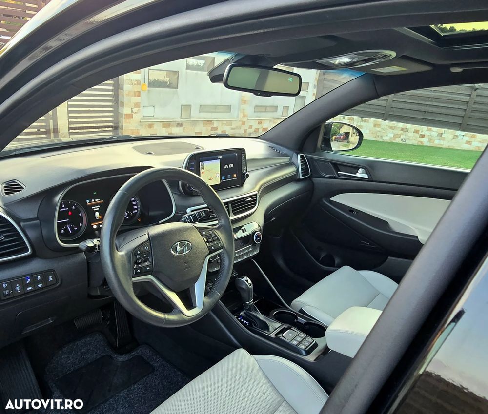 Hyundai Tucson 2.0 CRDI 4WD 6AT Luxury Pack+ - 34