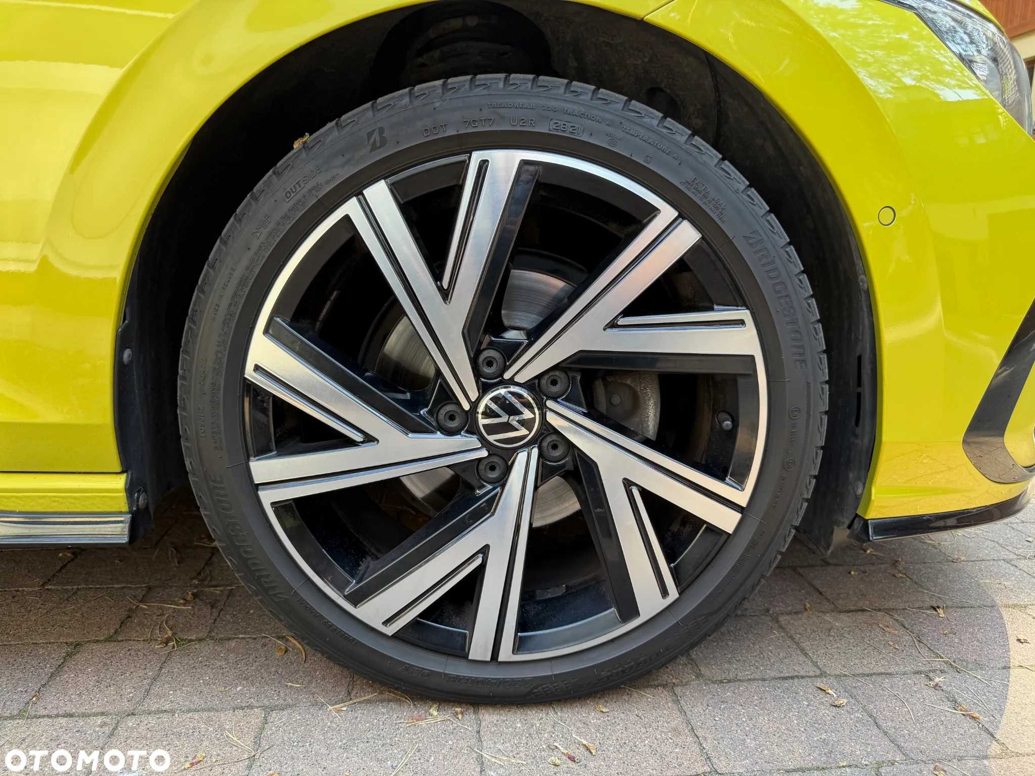 Volkswagen Golf - 14