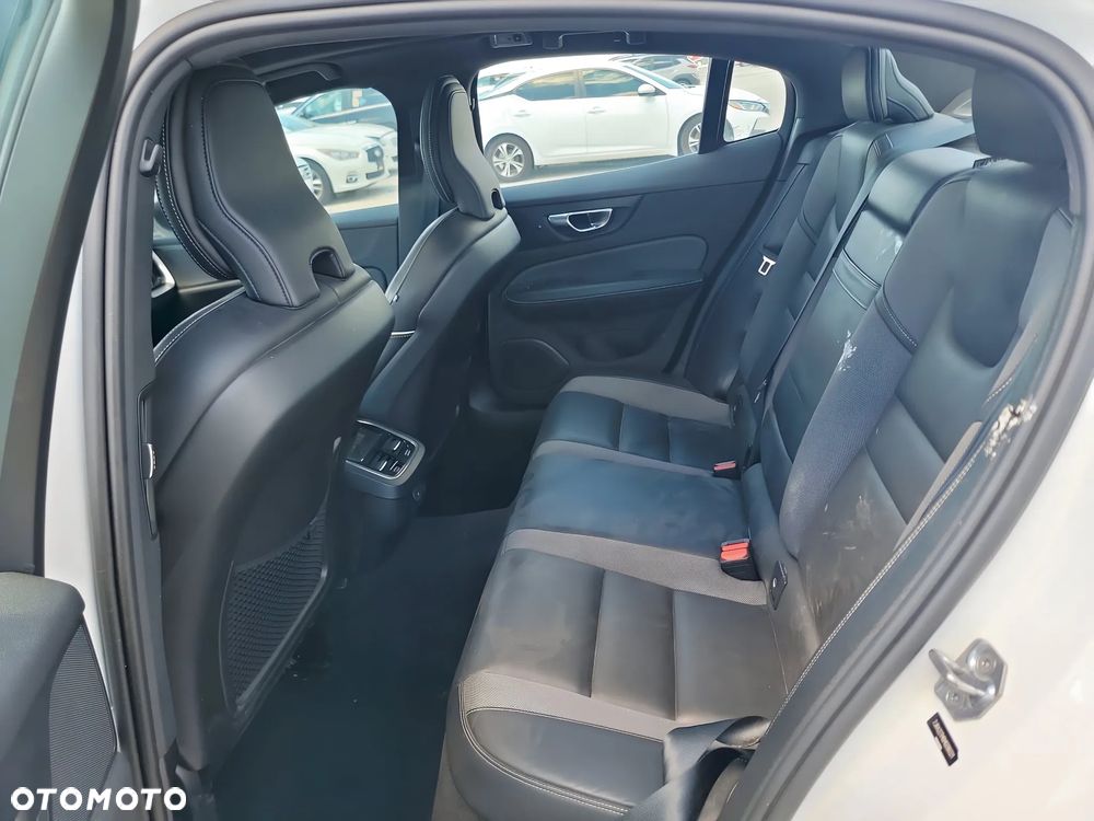 Volvo S60 T6 AWD Geartronic RDesign - 10