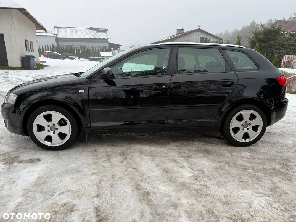 Audi A3 Sportback - 8