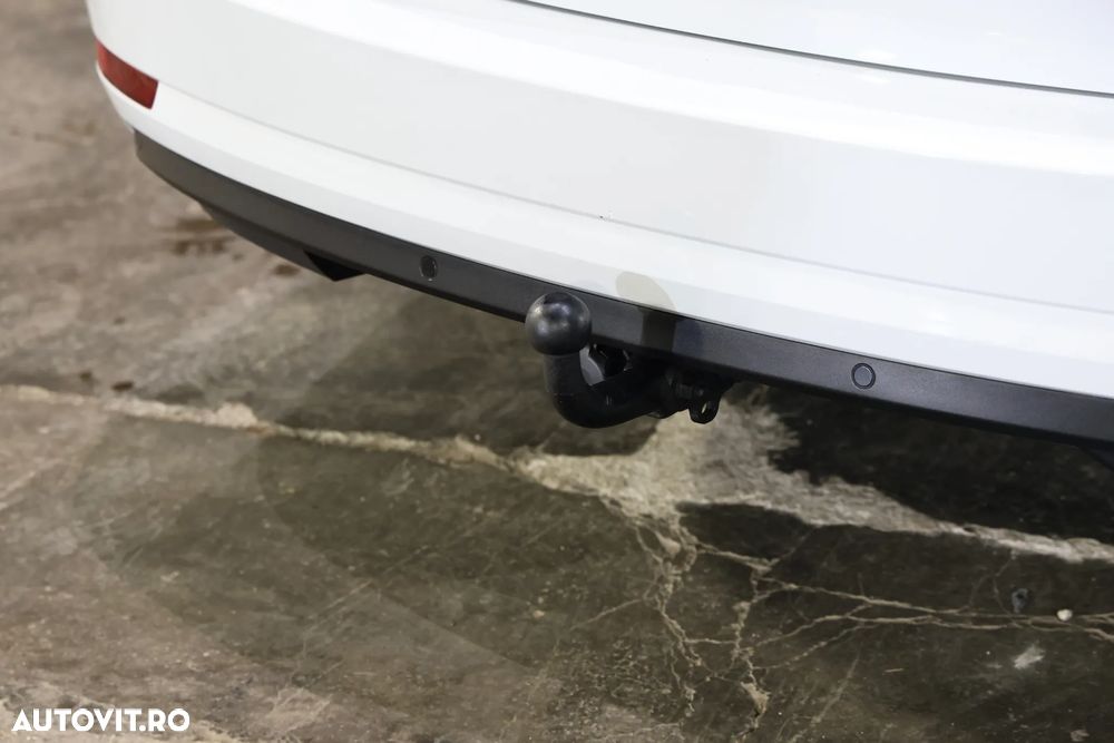 Skoda Octavia 1.6 TDI DSG Ambition - 32