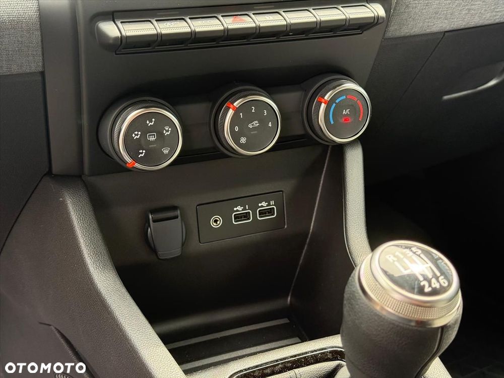 Renault Clio 1.0 TCe Evolution - 10