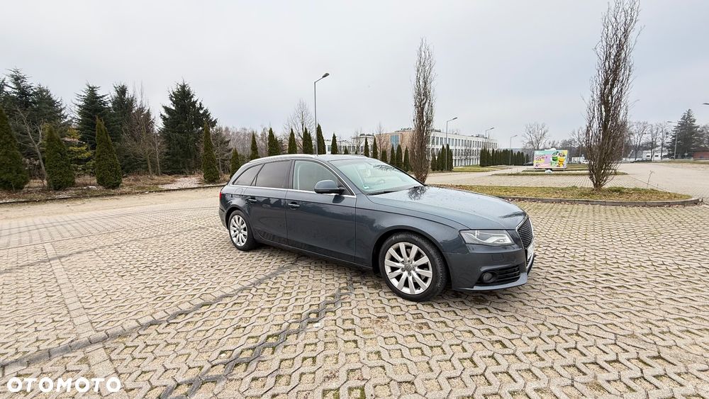 Audi A4 Avant 2.0 TDI DPF Ambiente - 15
