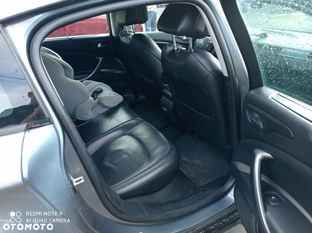 Citroën C5 HDi 140 FAP Exclusive - 8