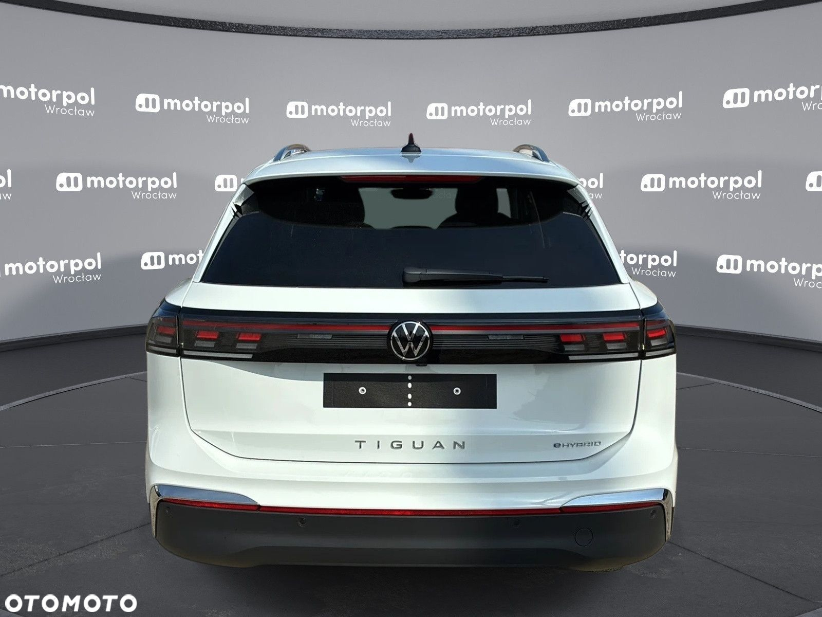 Volkswagen Tiguan - 9