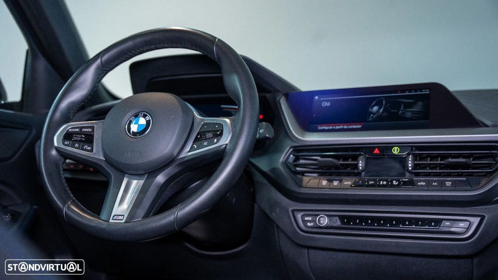 BMW 116 d Pack Desportivo M Auto - 9