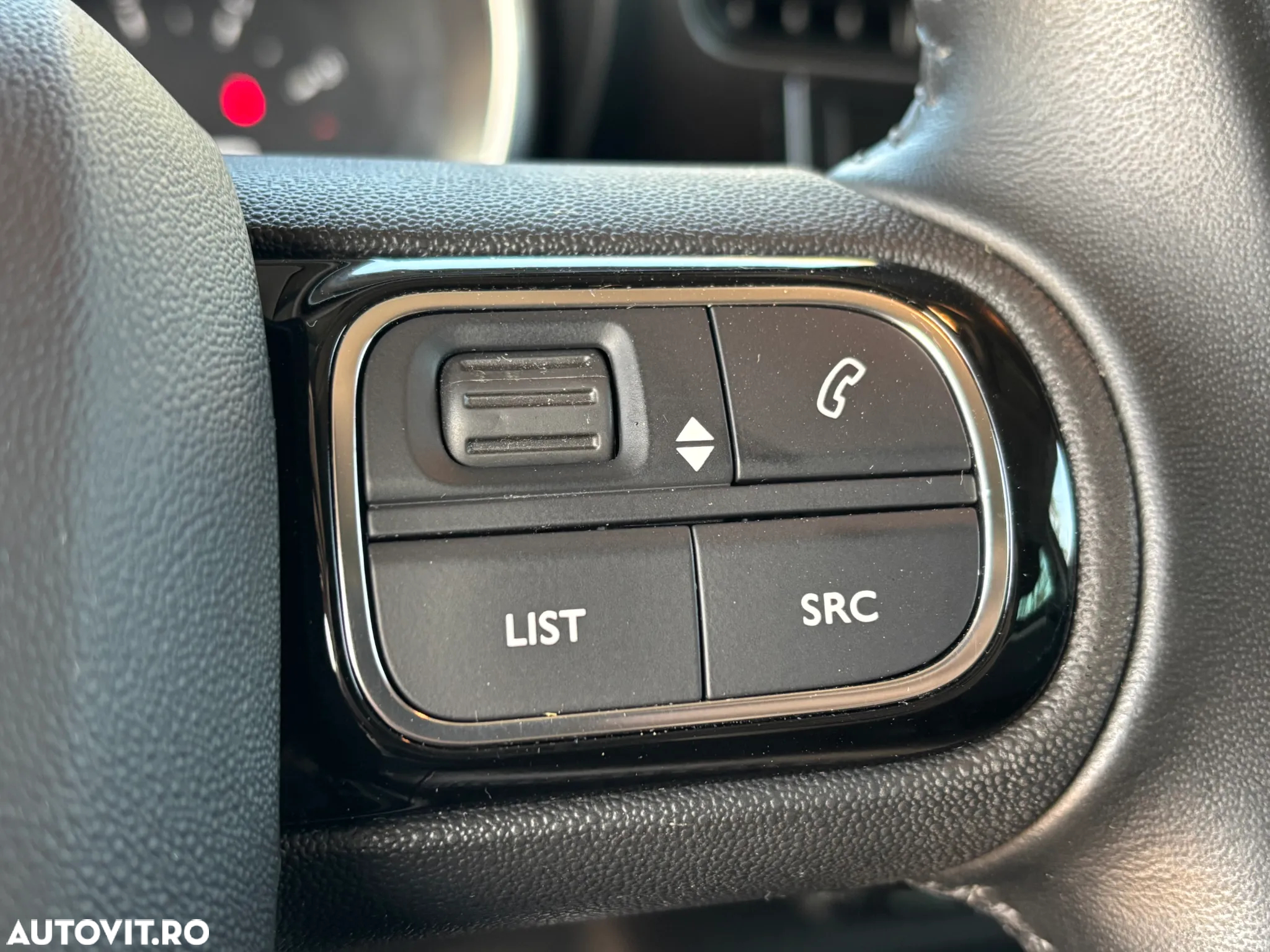 Citroën C3 AIRCROSS BlueHDI 100 Stop & Start Shine - 25