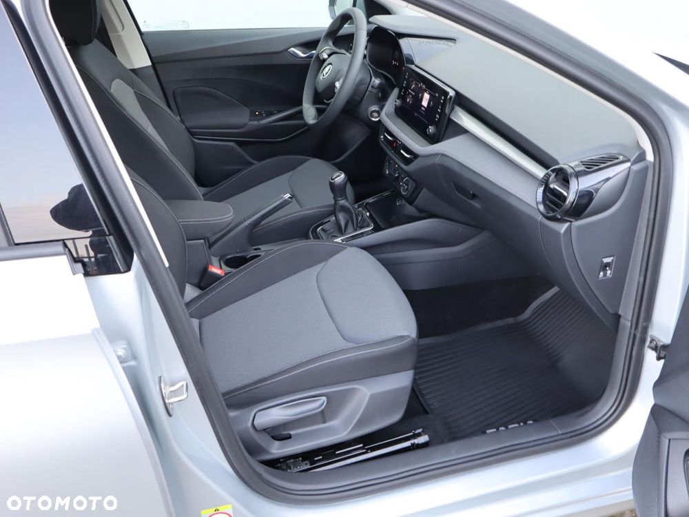 Skoda Fabia - 6