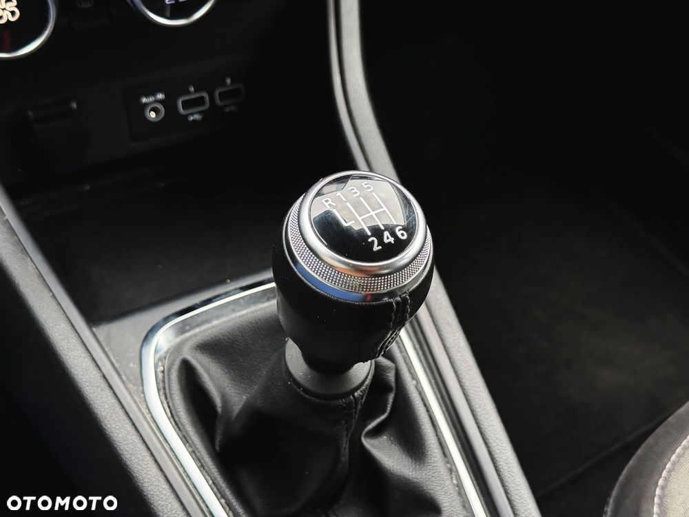 Renault Captur TCe 90 BUSINESS EDITION - 11