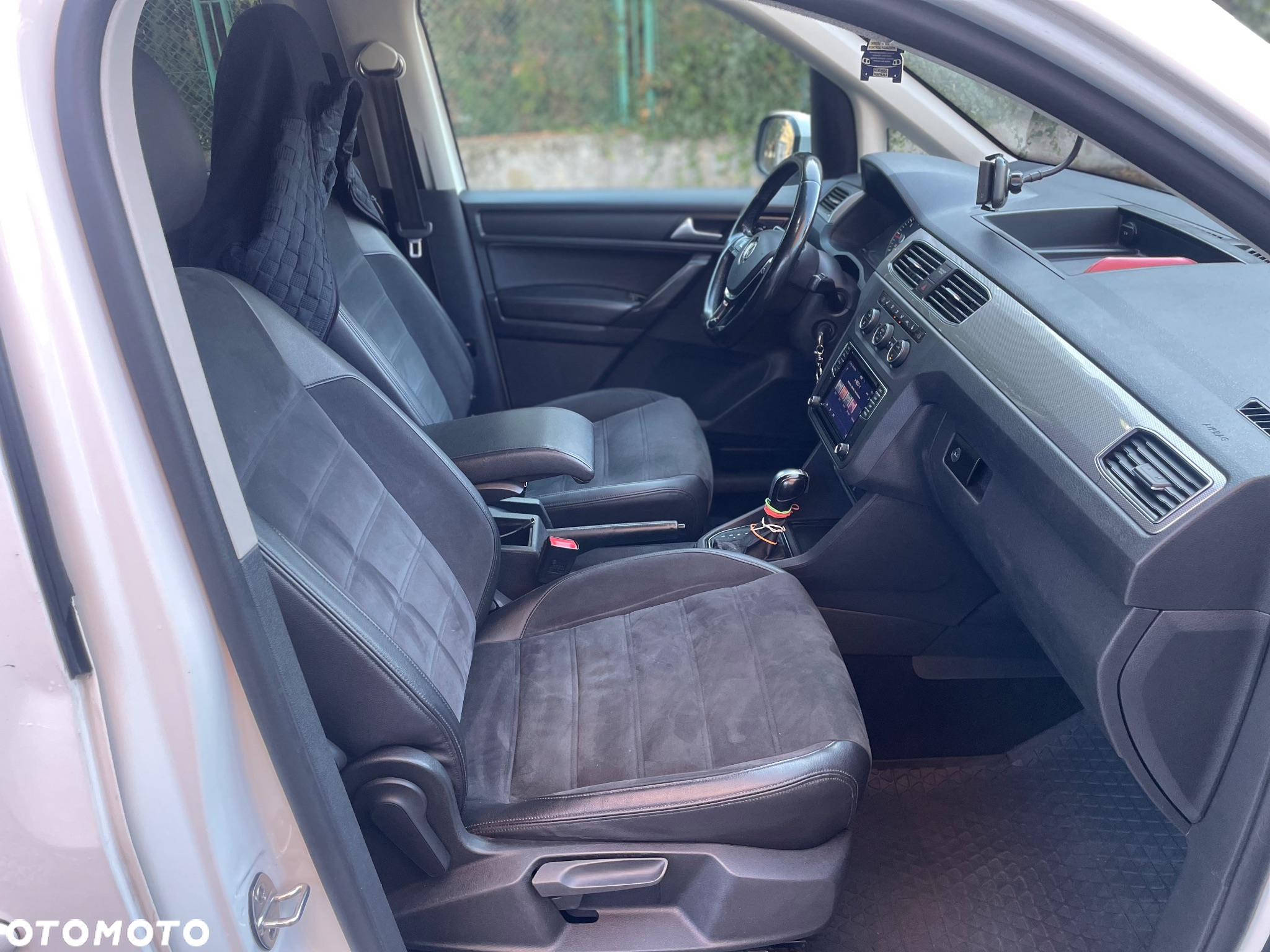 Volkswagen Caddy 2.0 TDI (7-Si.) DSG 4MOTION Maxi Highline - 9