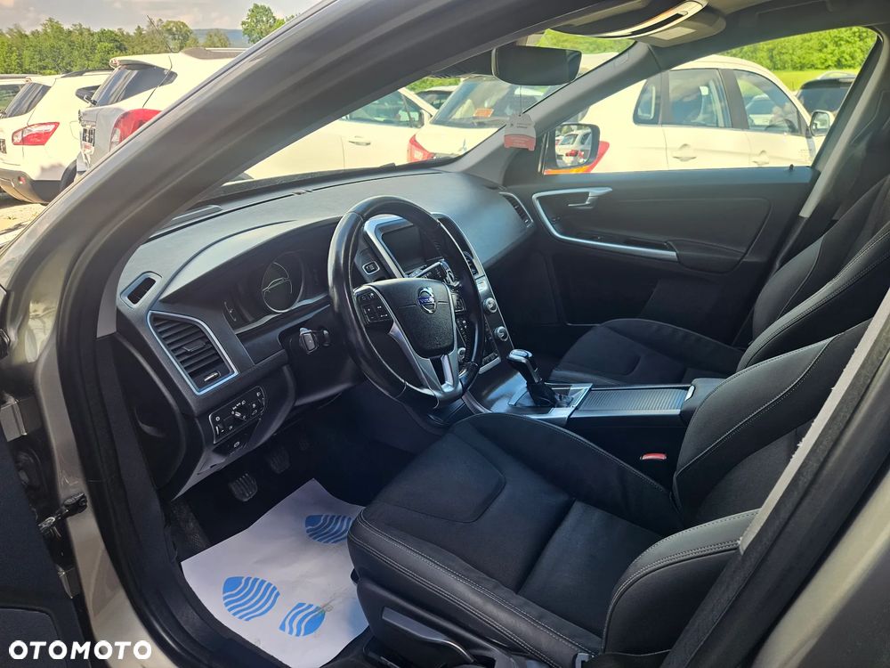 Volvo XC 60 D4 Momentum - 8